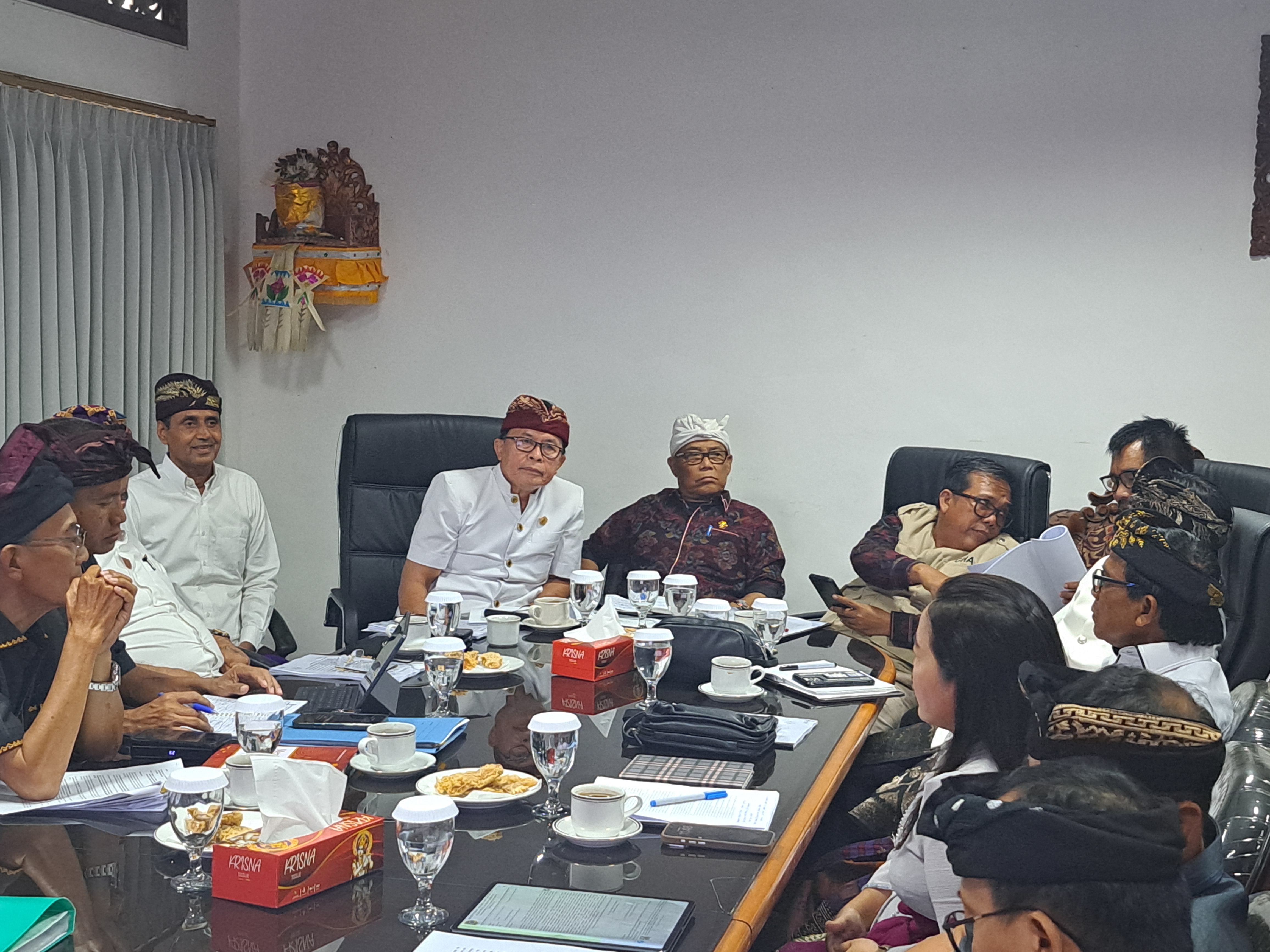 ” Tidak  Paham Materi “, Pansus TRAP DPRD Bali Usir Perwakilan BPN 