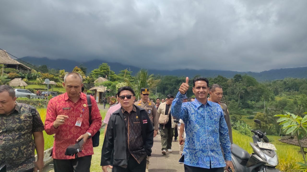 Gubenur Koster  Puji Pansus TRAP DPRD Bali, Izin Bangunan di Lahan Subak Jatiluwih Dimoratorium