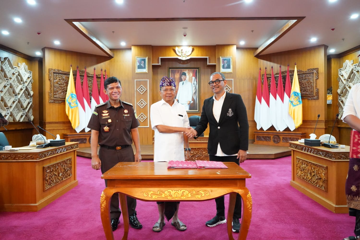 Optimalisasi Aset Daerah, Gubernur Koster Teken Perjanjian Pemanfaatan Tanah Kawasan Lot S5 Nusa Dua dengan PT BDL