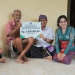 Bupati Badung Serahkan Penghargaan Bagi Lansia yang Melampaui UHH 75 Tahun