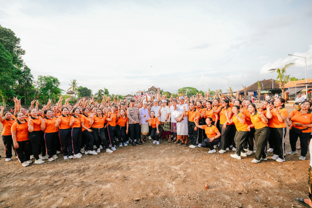 Bupati Badung Resmikan Lapangan dan Taman Desa Adat Angantaka, Perkuat Ruang Terbuka Hijau