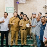 Jelang Hari Raya Idul Fitri Bupati dan Wabup Badung Serahkan Bantuan Rp. 2 Juta/KK Untuk Umat Islam