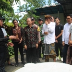 Gubernur Koster Dampingi Menteri LH Tinjau TPS3R di Badung, Minta Masyarakat Siapkan Teba Modern Tiap Rumah