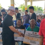 DPRD  Bali  Apresiasi  Koster  Salurkan  Rp. 1,263 Miliar  untuk Korban Banjir Buleleng