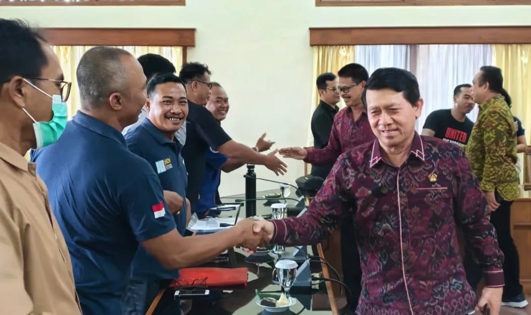 Komisi  IV DPRD Bali  Tindak  Lanjuti  Sengketa  Industri  PT. APS