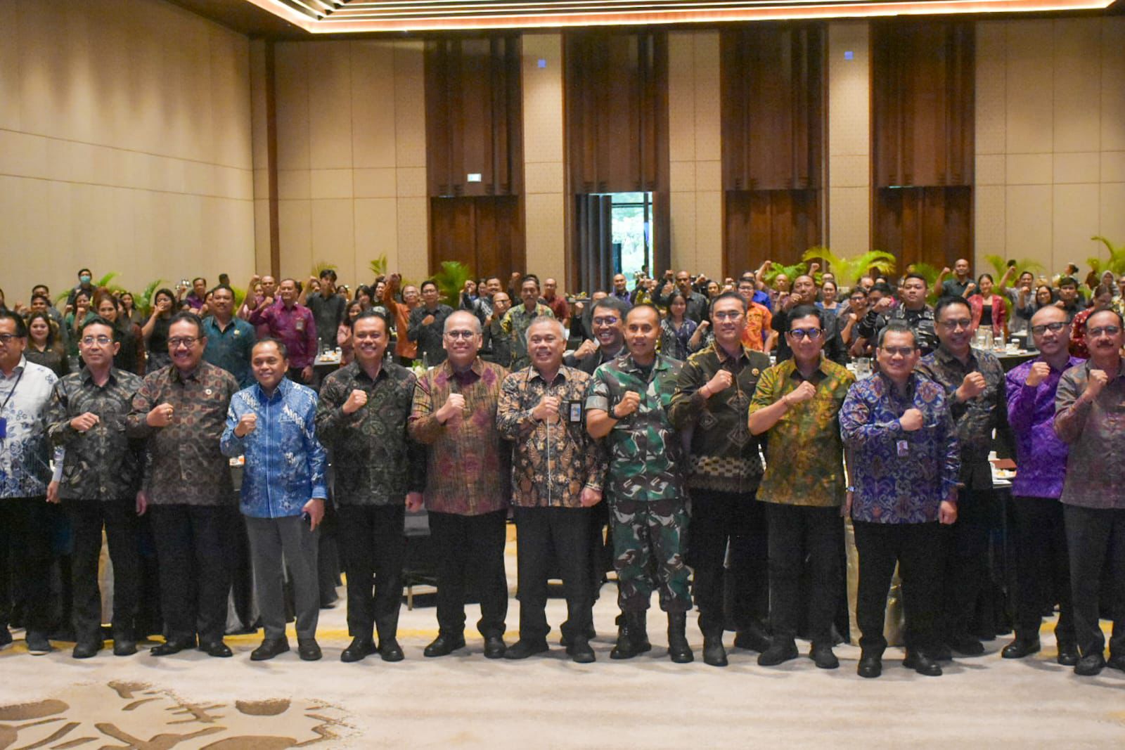 Sekda Eddy Mulya Hadiri Balinomics Update Kebijakan Ekonomi Bali, Bahas Dinamika Ditengah Geopolitik Dunia.