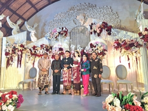 Gubenur  Bali  hadiri Pernikahan Putra I Dewa Nyoman Rai, Sejumlah Pejabat Pemprov dan DPRD ikut hadir