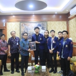 Dialog Bersama BEM FH UNUD, Wawali Arya Wibawa Perkuat Komitmen Penanganan Sampah