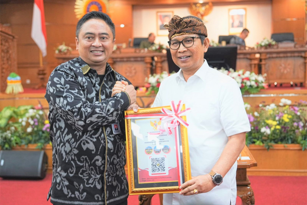 Bupati Adi Arnawa Terima LHP LKPD TA 2025 dari BPK RI
