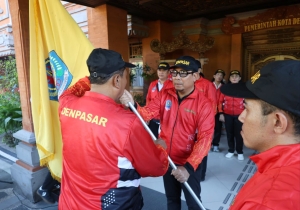 Wawali Arya Wibawa Lepas Kontingen Denpasar untuk Porjar Provinsi Bali Tahun 2026