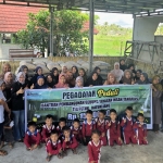 Pegadaian Praya Salurkan Bantuan Material Pembangunan Ruang Kelas dan Edukasi Investasi Emas