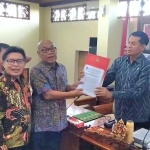PANSUS TRAP DPRD BALI SERAHKAN REKOMENDASI HASIL PENGAWASAN TERHADAP PENGELOLAAN KAWASAN PT BTID