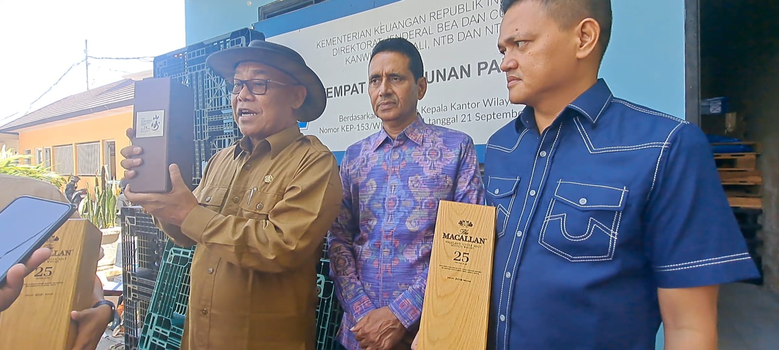 Komisi I DPRD Bali Sidak Bea Cukai Ngurah Rai :  Aneh Bea Cukai Tolak berikan  List Data Barang Sitaan 
