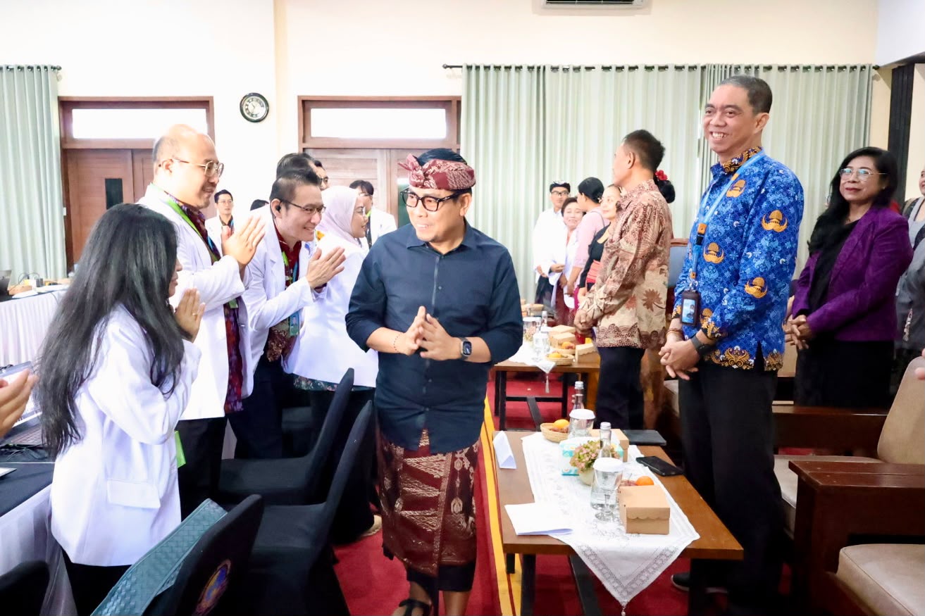 Wawali Arya Wibawa Hadiri Evaluasi Lapangan Usul Pembukaan Fakultas Kedokteran Universitas Bali Internasional