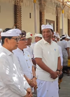 Ketua DPRD Badung Hadiri Atma Wedana Dan Mepandes Desa  Adat  Kuta