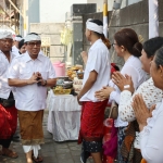 Wawali Arya Wibawa Hadiri Karya Memungkah, Ngenteg Linggih, dan Padudusan Alit di Merajan Pande Wesi Desa Adat Renon