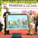Kapolda Jabar Buka Pameran dan Lelang Lukisan Polri Bersama Seniman Peduli Penghijauan serta Bencana Alam