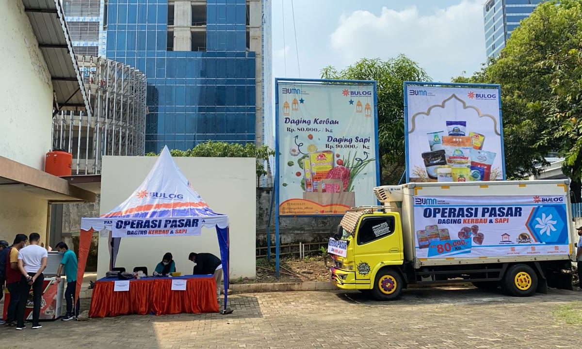 Jaga Kestabilan Harga, Bulog Gelar  Operasi  Pasar  Daging  