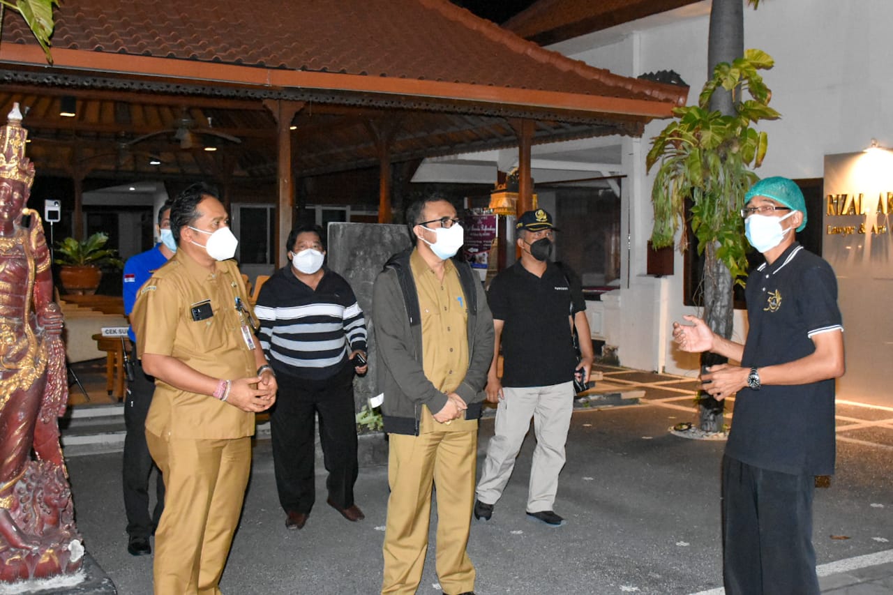 Jaya Negara dan Arya Wibawa Tinjau Lokasi Isoman Terpusat.Pastikan Ketersediaan Fasilitas Dukung Penyembuhan Pasien