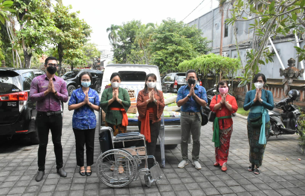 Lagi, Ketua K3S Kota Denpasar Terima Bantuan Alkes Dan Sembako. Segera Salurkan Ke Masyarakat