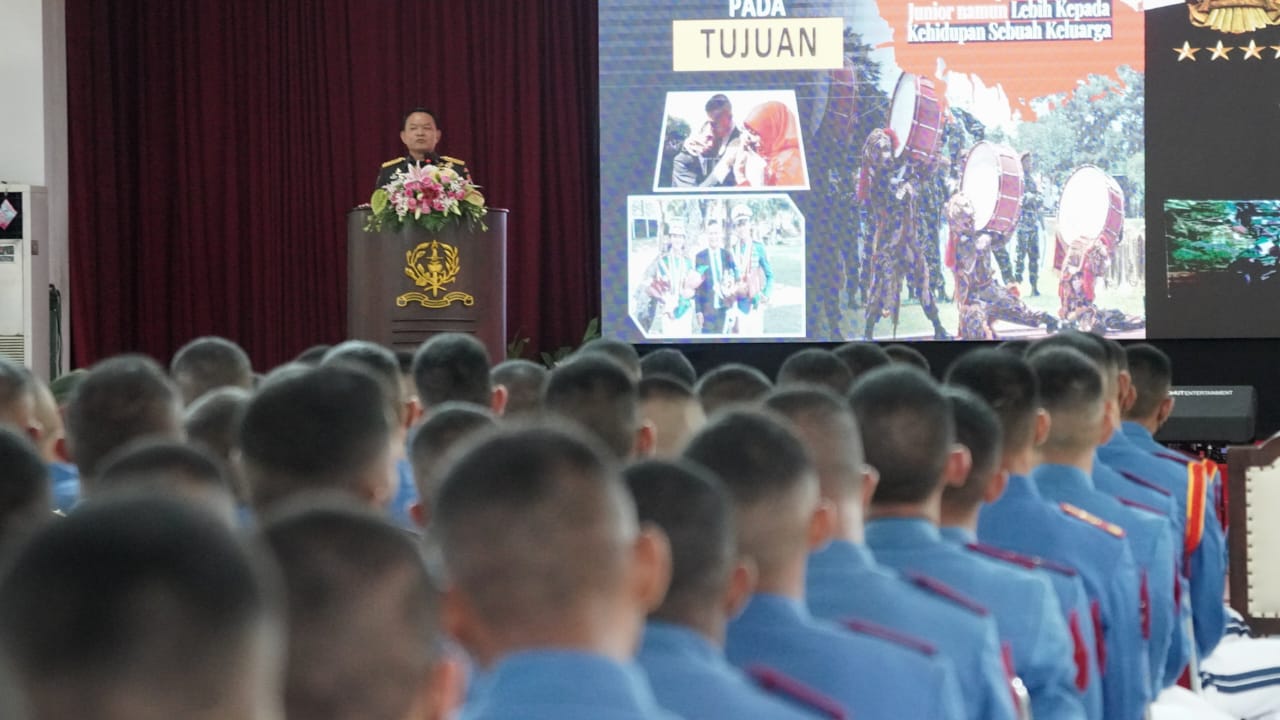 Kasad Jenderal TNI Dudung Abdurachman: Taruna harus jadi orang berguna dan bermanfaat untuk masyarakat