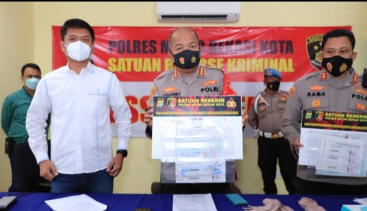 Polres Metro Bekasi Kota Ringkus  Calo Tenaga Kerja di Pemkot Bekasi