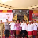 Wabup  Wayan  Diar  Kukuhkan   Relawan  Donor  Darah  Sukarela  di  Desa  Penglumbaran Susut