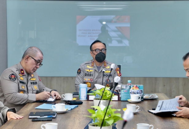 Sambut Hari Bhayangkara 2022, Polri Gelar Lomba Menembak Bersama Pati TNI- Polri dengan Insan Pers