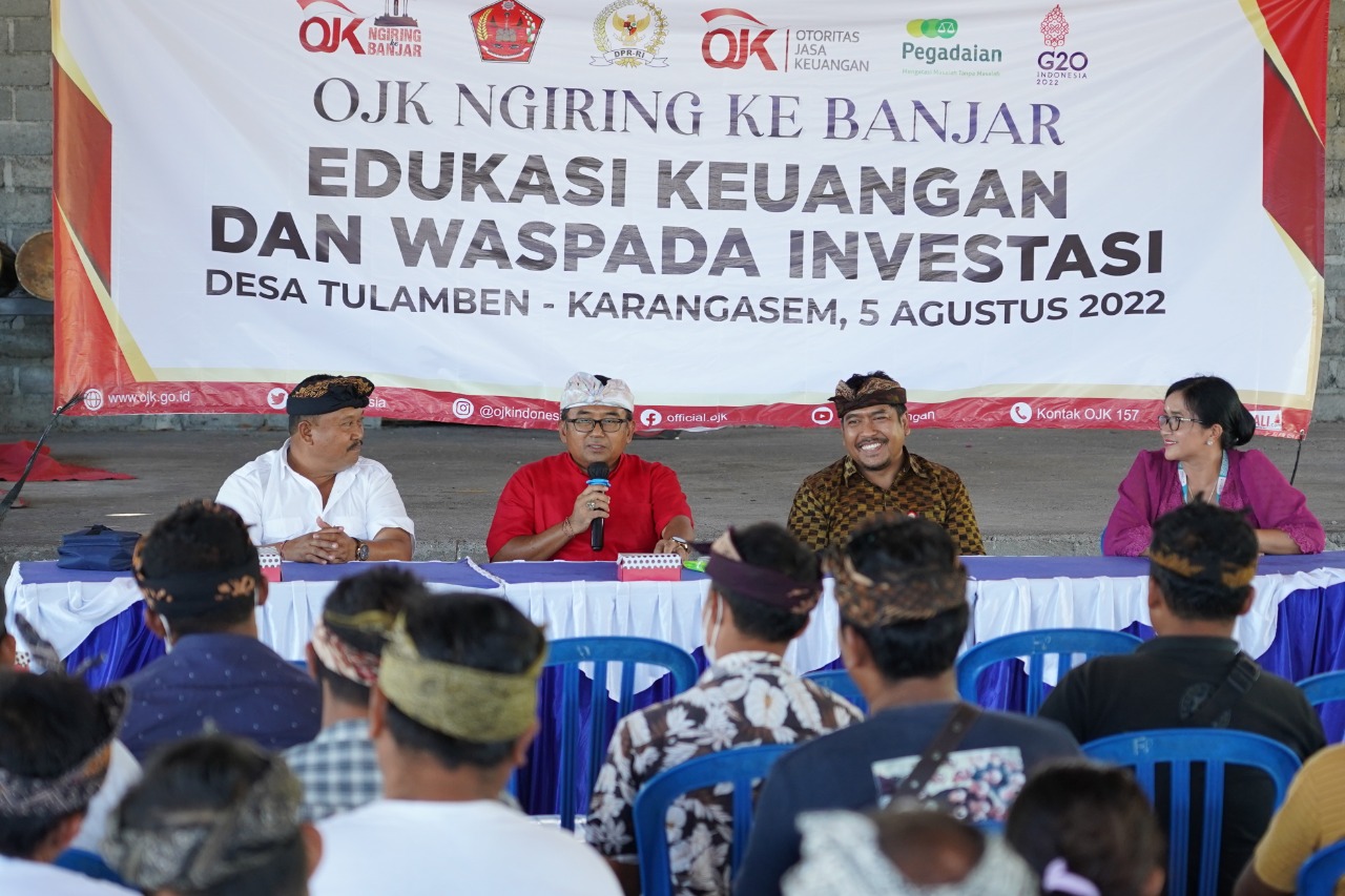 OJK  Bali  Sosialisasi Investasi Ilegal di Dua Desa Karangasem
