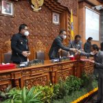 Sidang Paripurna DPRD Kota Denpasar, Walikota Jaya Negara Sampaikan Ranperda Perubahan APBD TA. 2022 dan APBD TA. 2023