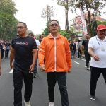 Peringati World Walking Day, Jaya Negara Buka Jalan Sehat Di Car Free Day Renon.