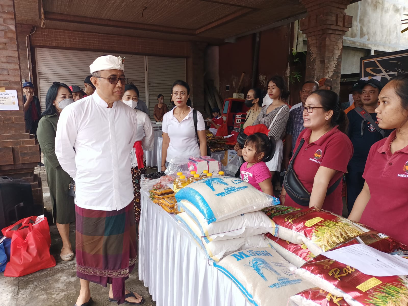 Komitmen Antisipasi Inflasi, Jaya Negara Kembali Tinjau Pasar Murah.