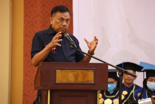 Hadiri Wisuda Poltekkes Manado, Gubernur Olly Harap Lulusan Manfaatkan Peluang Kerja di Jepang & Belanda