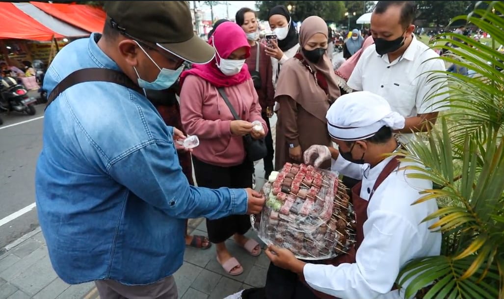 Lapak Ganjar Bikin Camilan Marshmellow yang Viral di Yogya Makin Hits