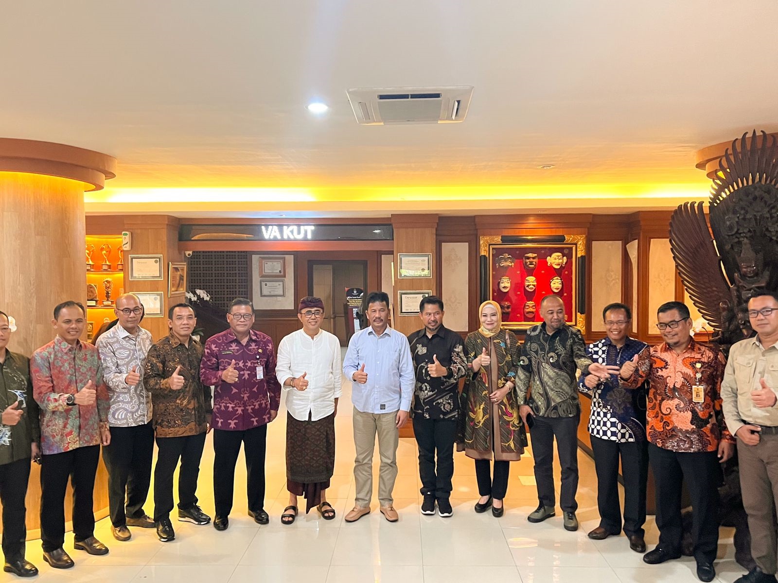 Pemerintah Kota Batam Studi Komparasi Pemulihan Ekonomi Pasca Covid-19 di Kota Denpasar.