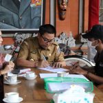 Wawali Arya Wibawa bersama Ny. Ayu Kristi Arya Wibawa, Ikuti Tahapan Coklit Pemilu 2024.