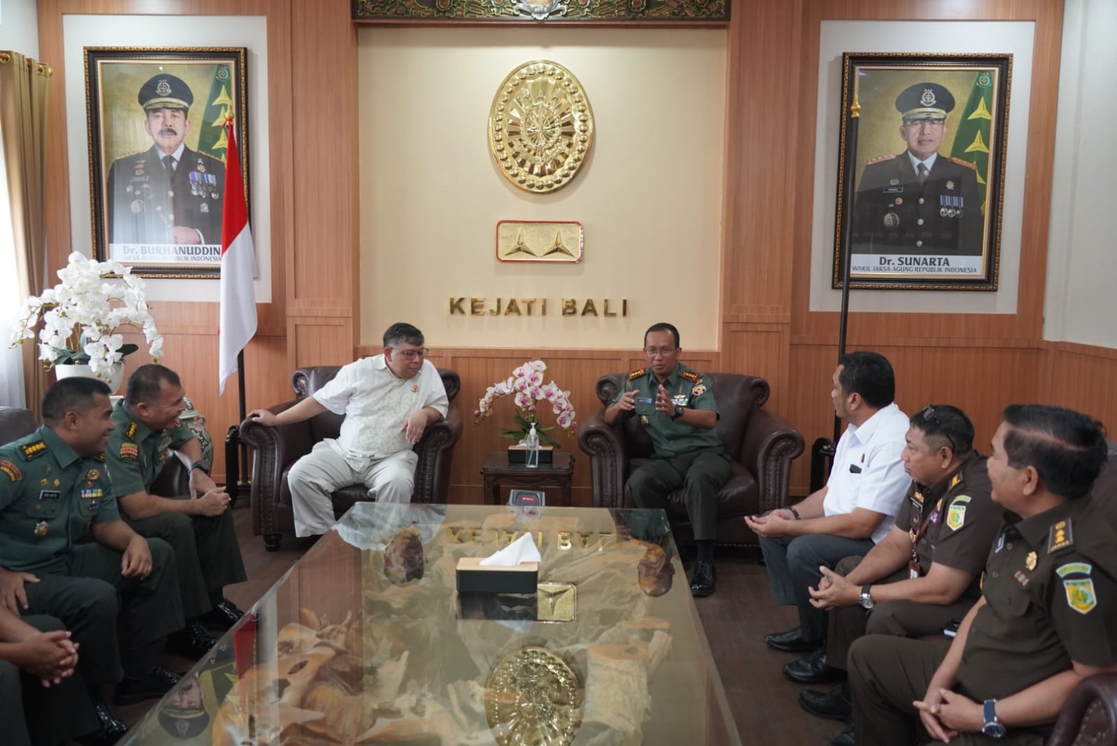 Hari Pertama Tugas Di Bali, Danrem 163/Wira Satya Silahturahmi Ke Kejati Bali