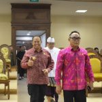 Pj. Gubernur Bali Sampaikan Jawaban Terhadap Pandangan Umum Fraksi atas Ranperda ABPD 2024 dan Ranperda Pajak Retribusi