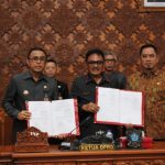 Penutupan Sidang Paripurna DPRD Kota Denpasar, Seluruh Fraksi Setujui Penetapan 4 Ranperda dan 1 Ranperda inisiatif.