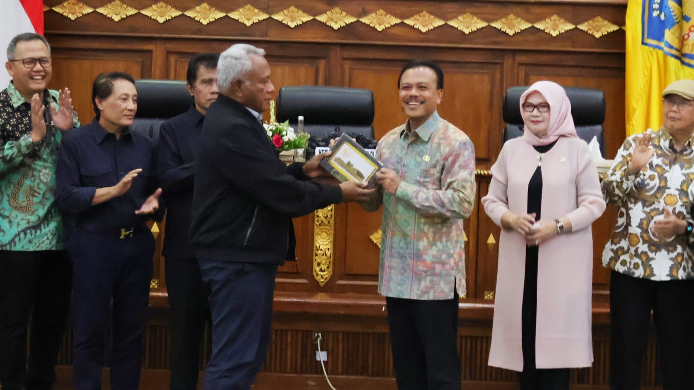 Sekda Provinsi Bali Menerima Kunjungan Kerja Komisi II DPR RI Sampaikan Persiapan Pemilu Serentak, Penerimaan CPNS/PPPK dan Netralitas ASN