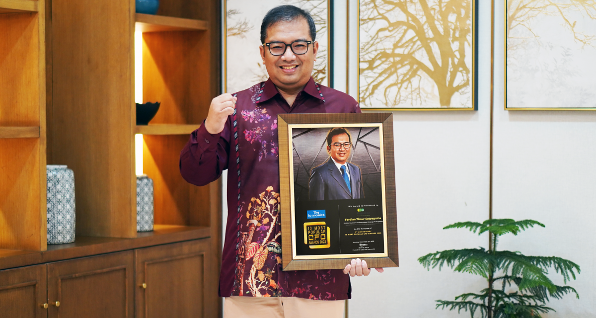 Direktur Keuangan dan Perencanaan Strategis Pegadaian Raih CFO Award 2023