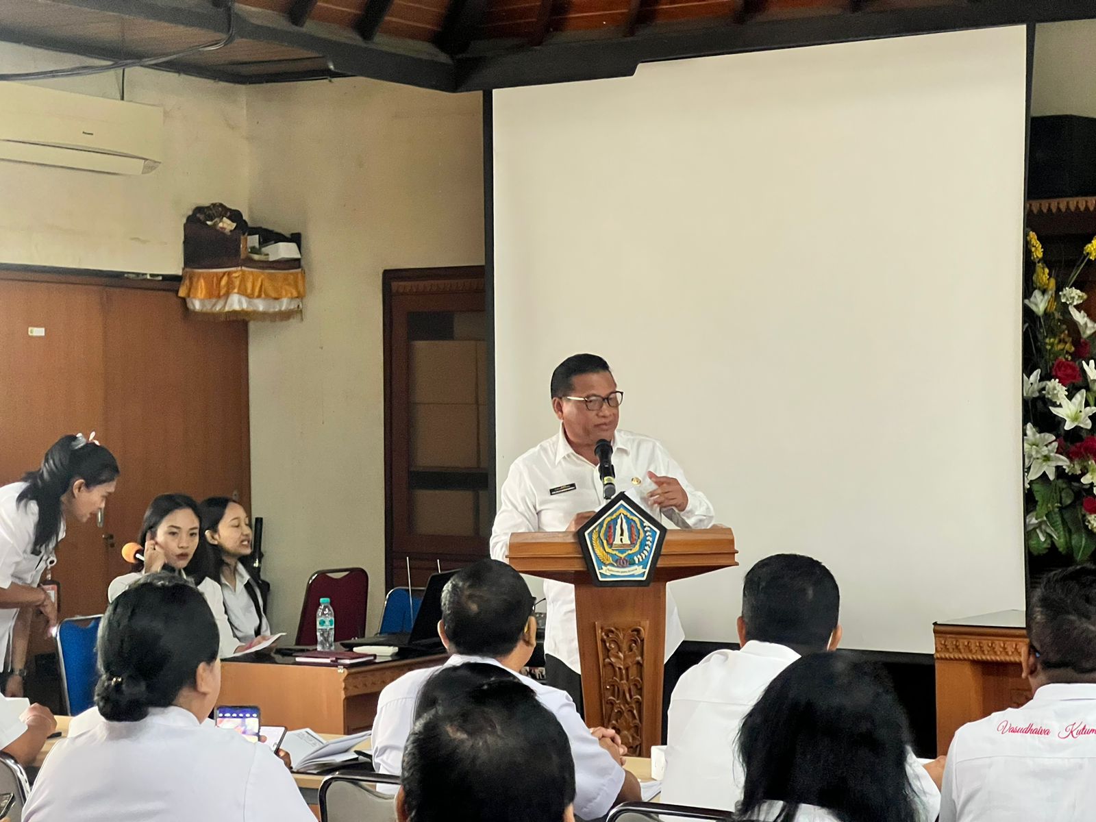 Sekda Denpasar, Alit Wiradana Buka Sosialisasi dan Edukasi Keterbukaan Informasi Publik