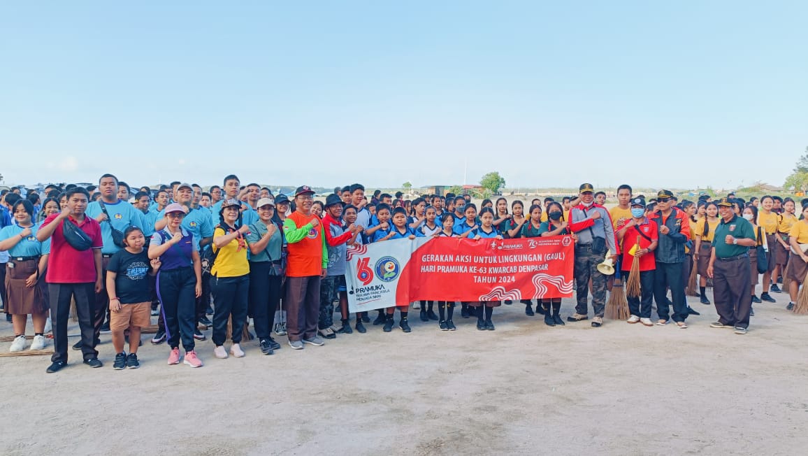 Meriahkan Kemerdekaan RI dan HUT Pramuka, Kwarcab Denpasar Gelar Bersih Lingkungan dan Donor Darah.