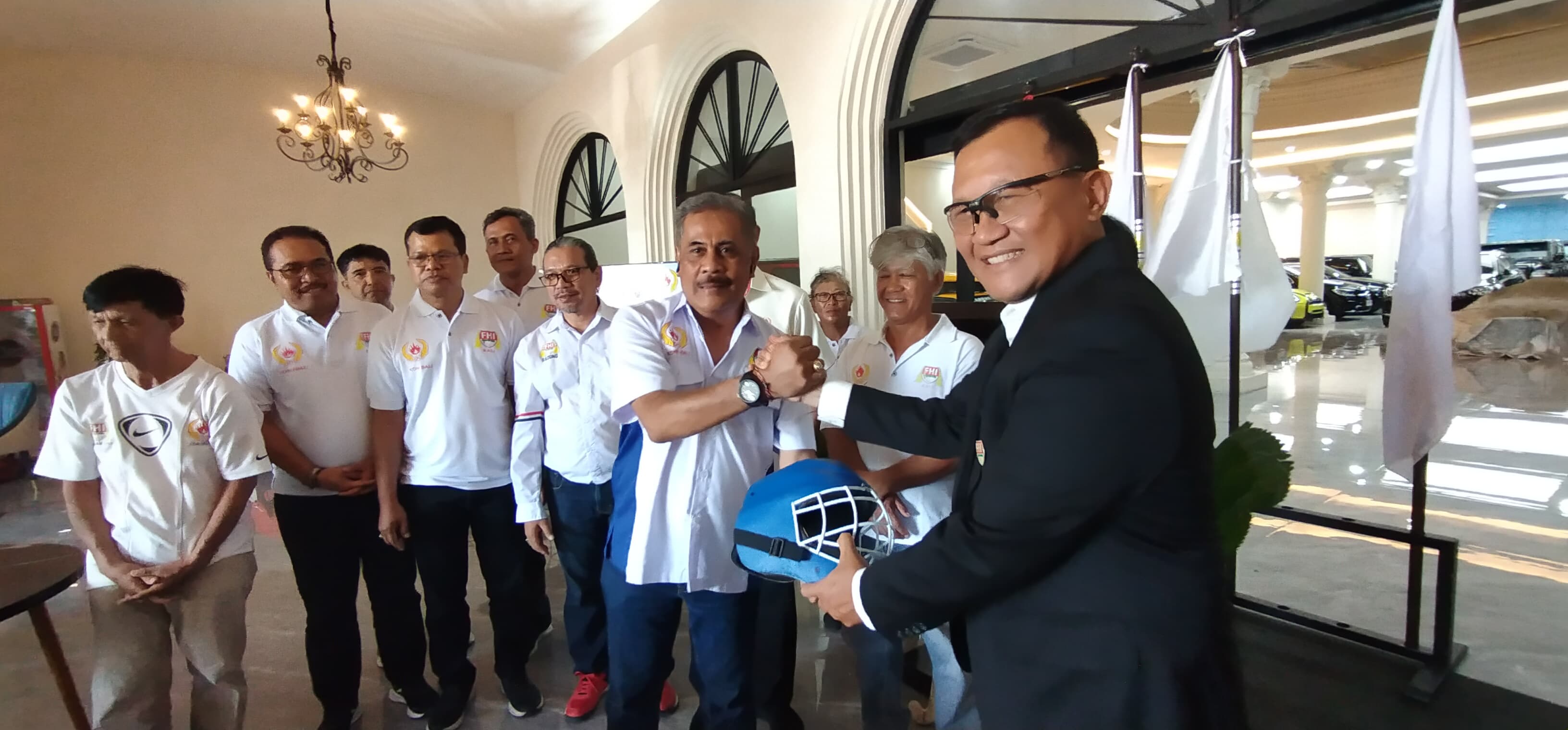 Ketum PP FHI Budi Sulistijono, Kukuhkan Pengprov Federasi Hockey Indonesia Bali.