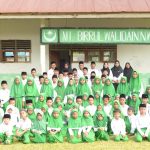 Kisah Guru Ispiratif : Hasbullah 26 Tahun Mengabdi di Desa Anahinunu