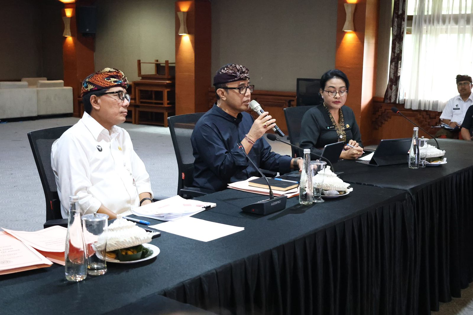 Wali Kota Jaya Negara Dorong Ketepatan Waktu Penyusunan LPPD, LKPJ, dan SPM Tahun 2026.