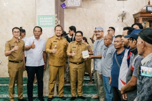 Jelang Hari Raya Idul Fitri 1447 H  Bupati dan Wabup Badung Serahkan Bantuan Rp. 2 J /KK Untuk Warga  Islam