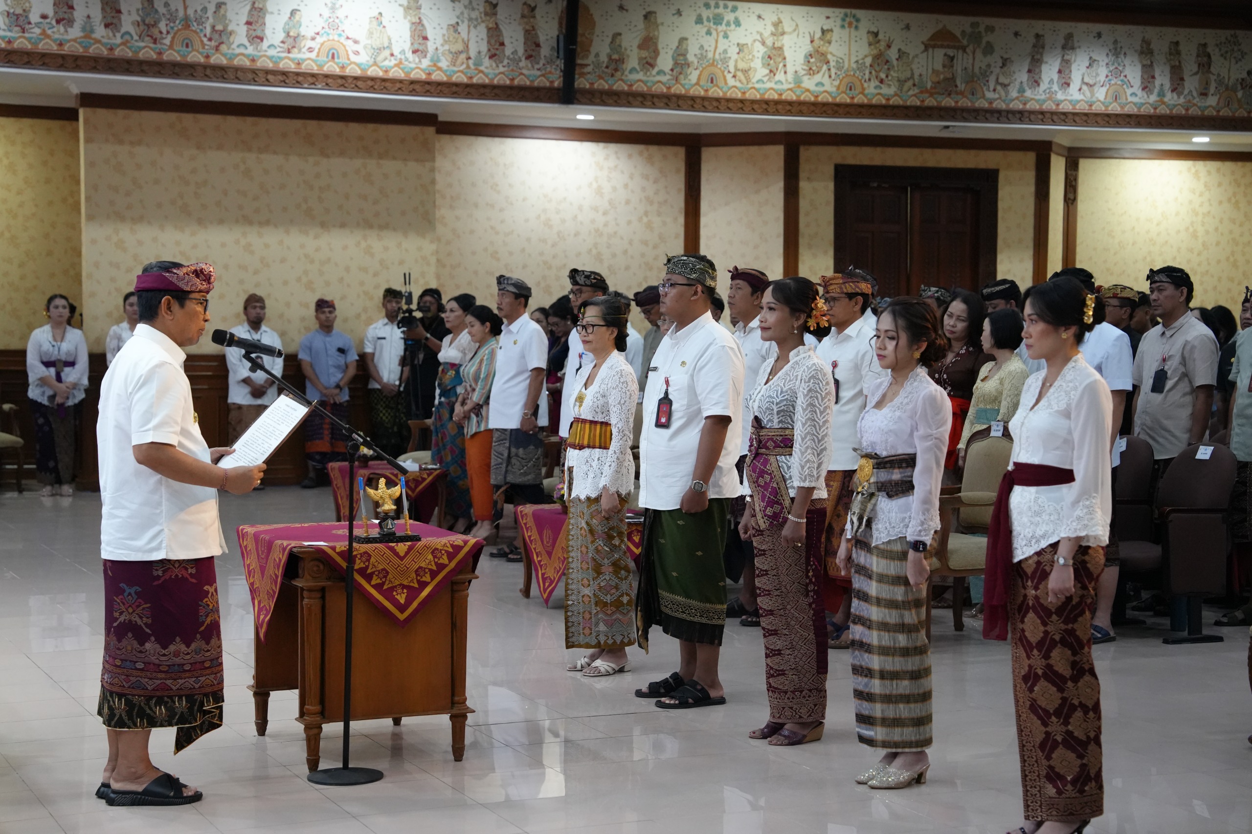 Lantik 163 Pejabat Pemkab Badung : Bupati Adi Arnawa Tekankan Kinerja, Tanggung Jawab Dalam Menjalankan Tugas