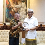 Wali Kota Jaya Negara Terima Kunjungan Studi Komparasi Wali Kota Palu, Hadianto Rasyid.